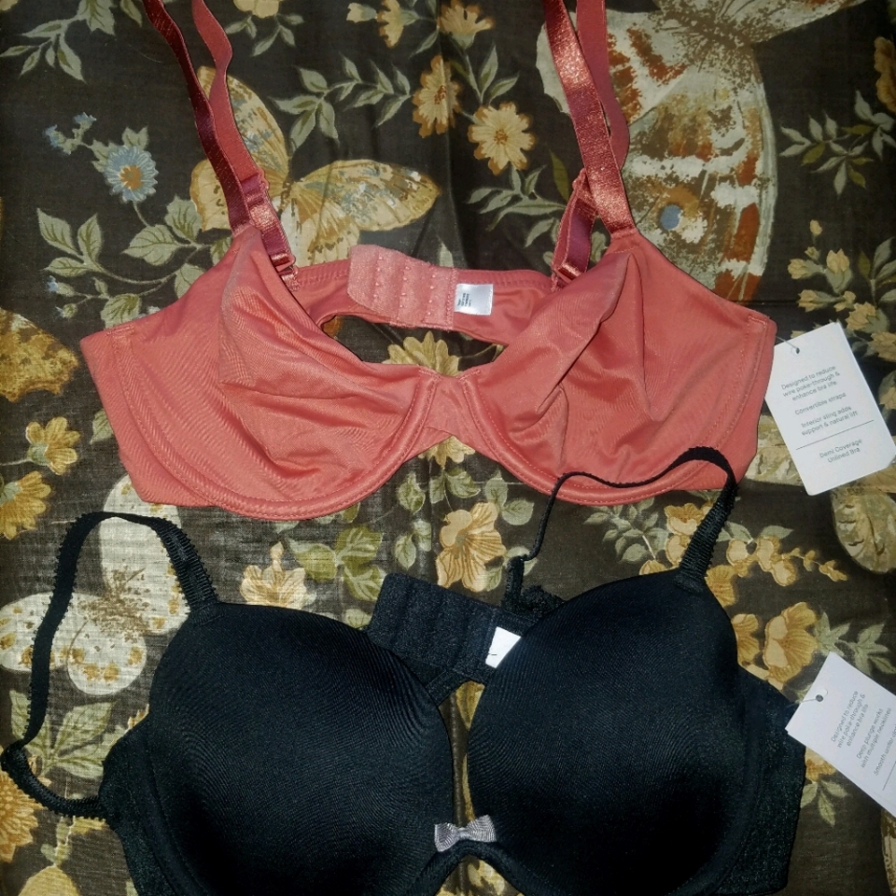 NWT 32B bra bundle